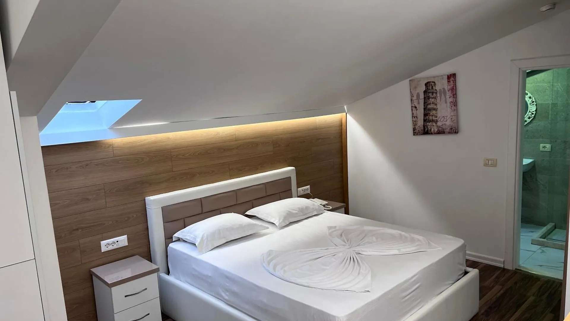 Station touristique Hotel Colis Tirana