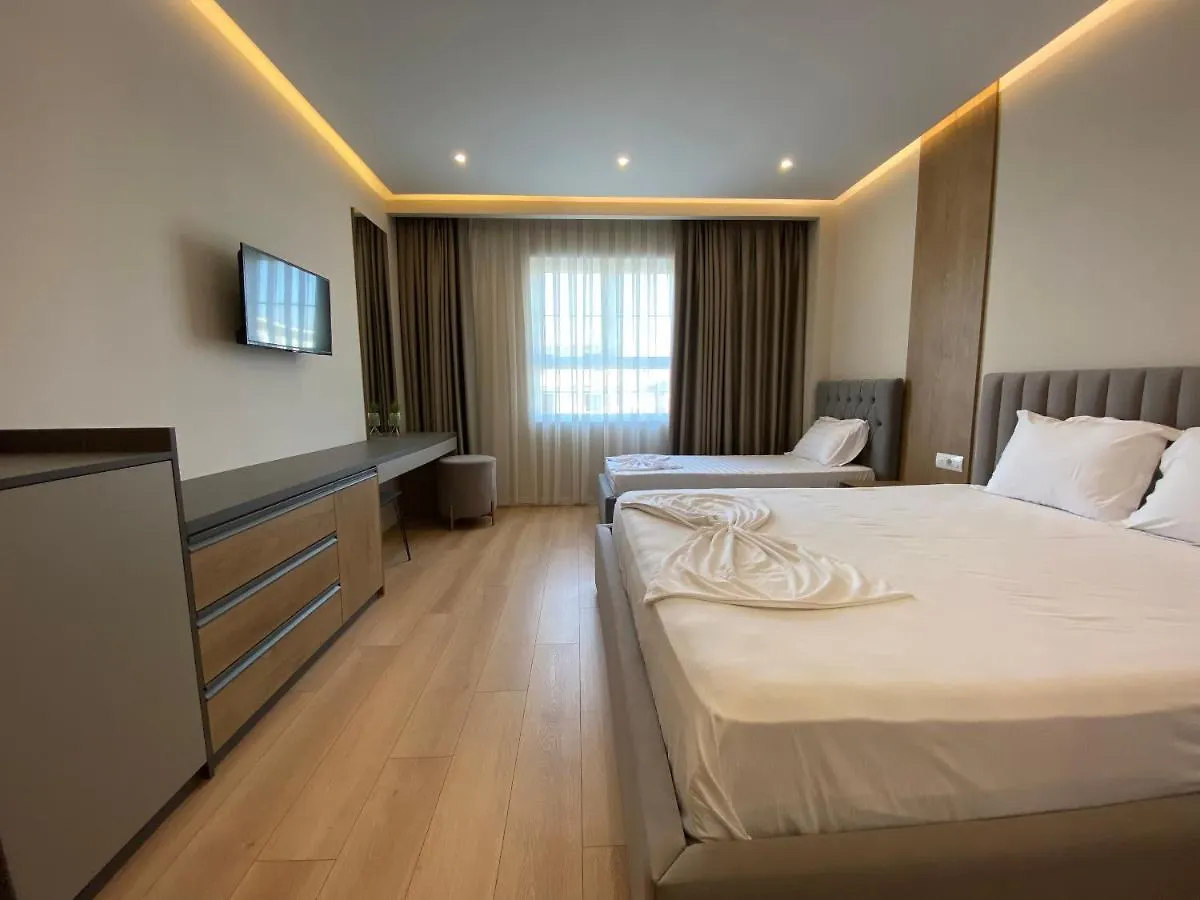 Hotel Colis Tirana 0*,