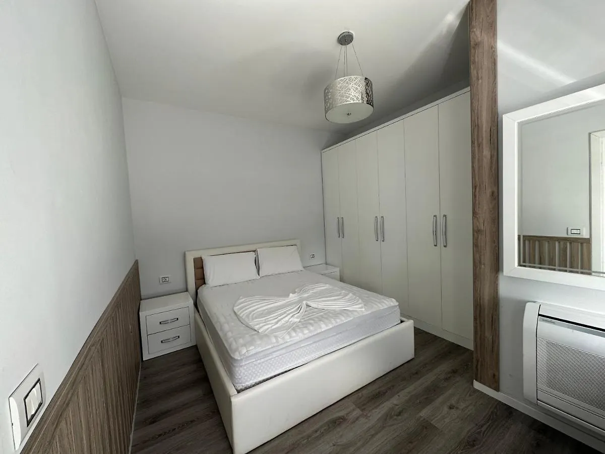 Hotel Colis Tirana 0*,  Albania