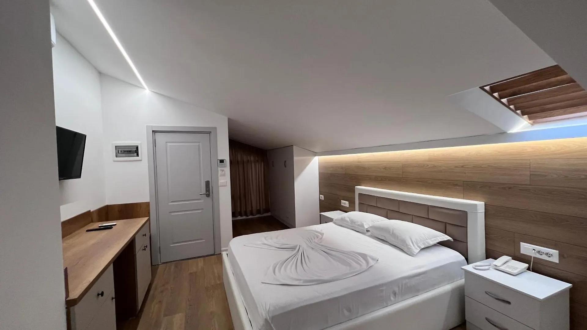 Resort Hotel Colis Tirana