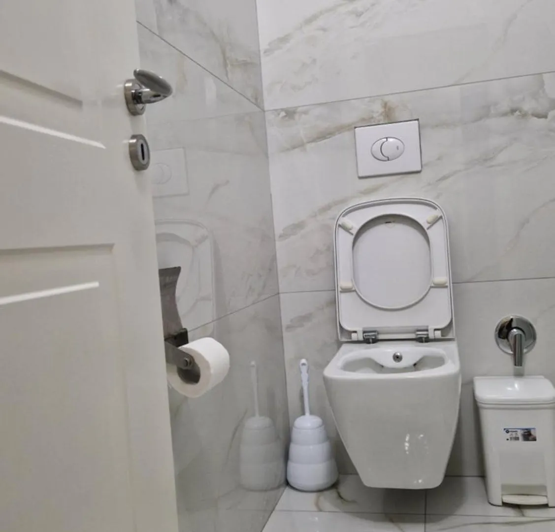 Hotel Colis Тирана Албания