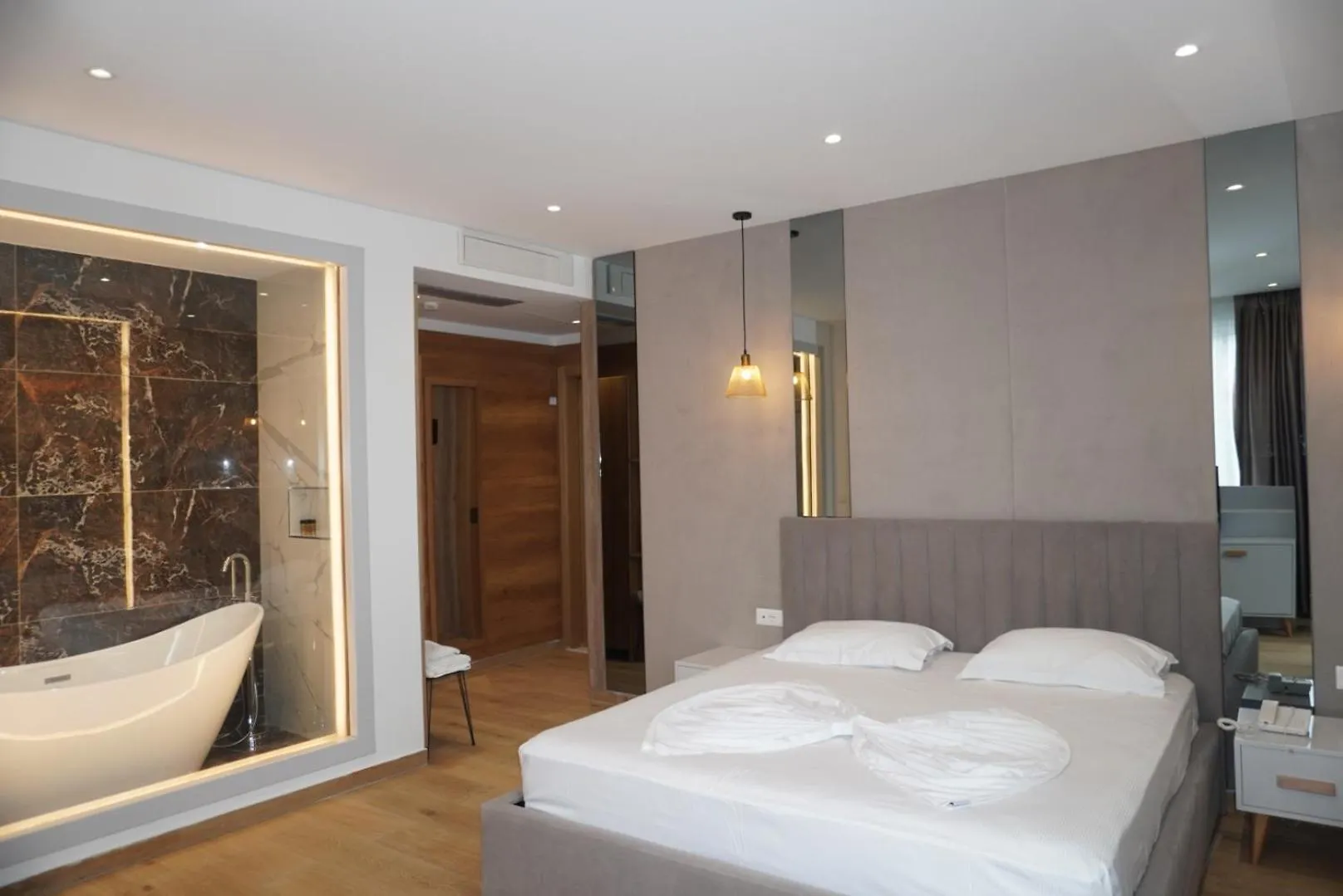 Hotel Colis Kamez