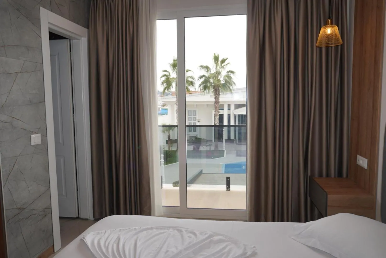 Resort Hotel Colis Tirana Albania